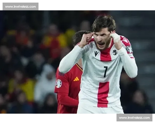 从格鲁吉亚到欧冠之巅：克瓦拉茨赫利亚的逆袭传奇