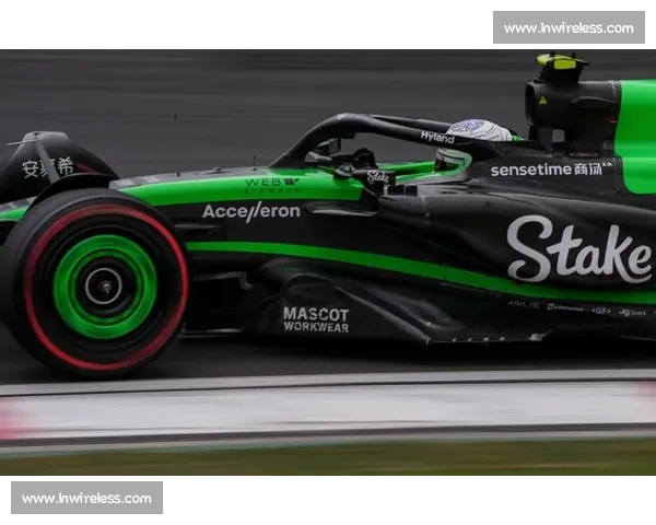 中国车手显神威，F1电竞速度挑战赛燃爆全场！