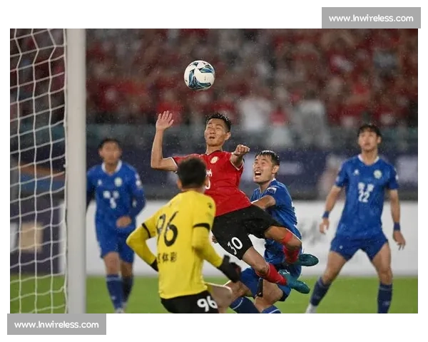 苏超赛程引爆话题！转会传闻与战术博弈，谁能笑到最后