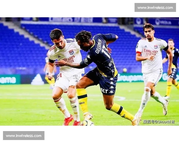 流浪者失意苏超王座易主，豪门恩怨再添新篇章